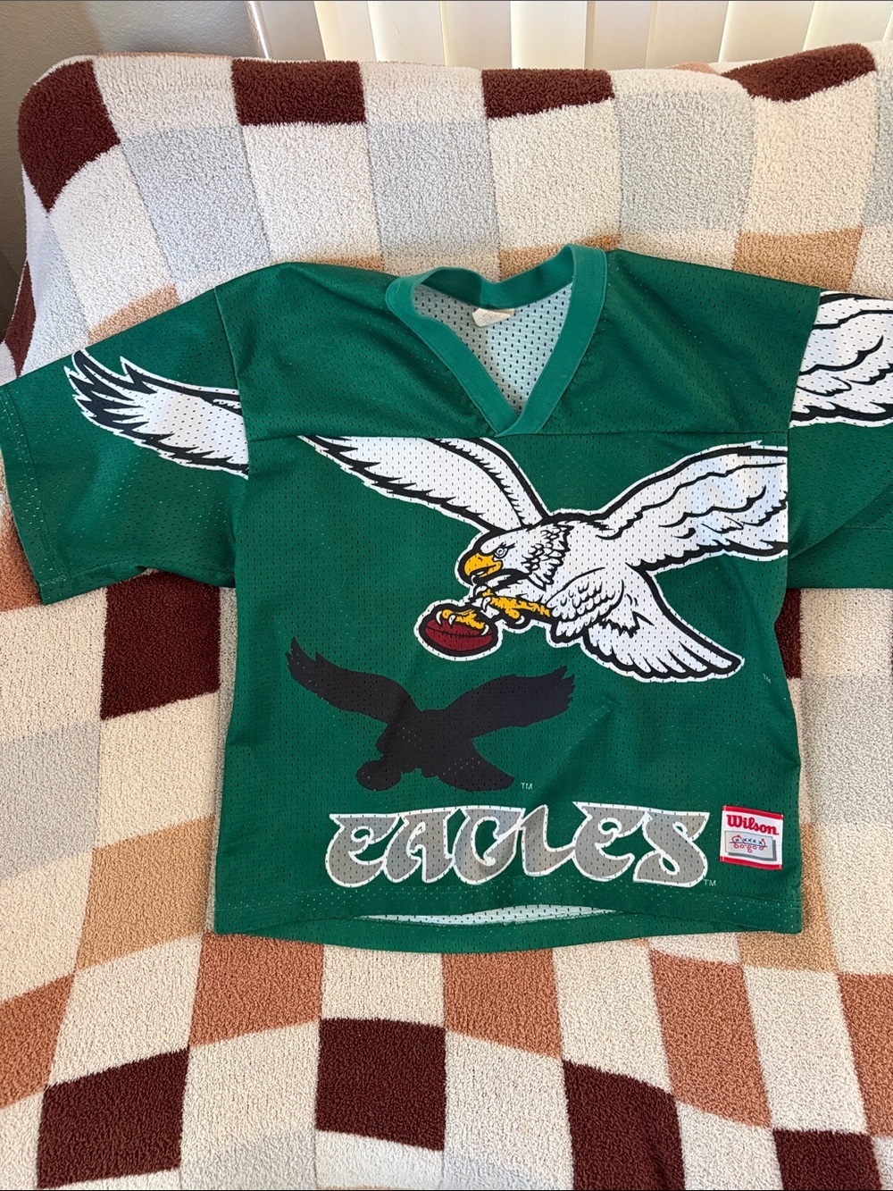 Wilson Philadelphia Eagles women’s Football Jersey with Large Eagle Graphic